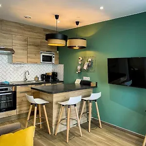Appartement Rdc Avec Sa Terrasse Privée, Saint-Malo